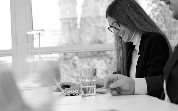 Hier sehen Sie eine Beraterin von Digital Associates.